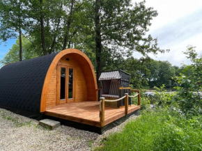 13 Premium Camping Pod, Silberstedt